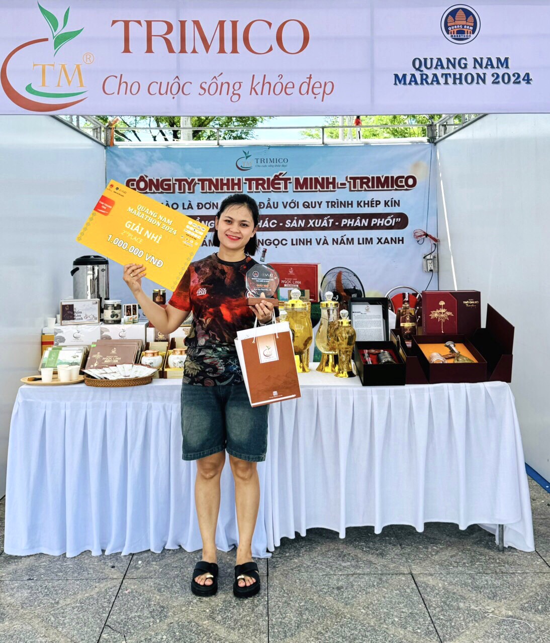 Chị Ngân CTV của TRIMICO chinh phục giải nhì của chặng đua Tam Thanh