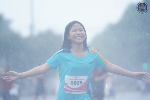 Cơn mưa rào trong chặn đua Kids Run