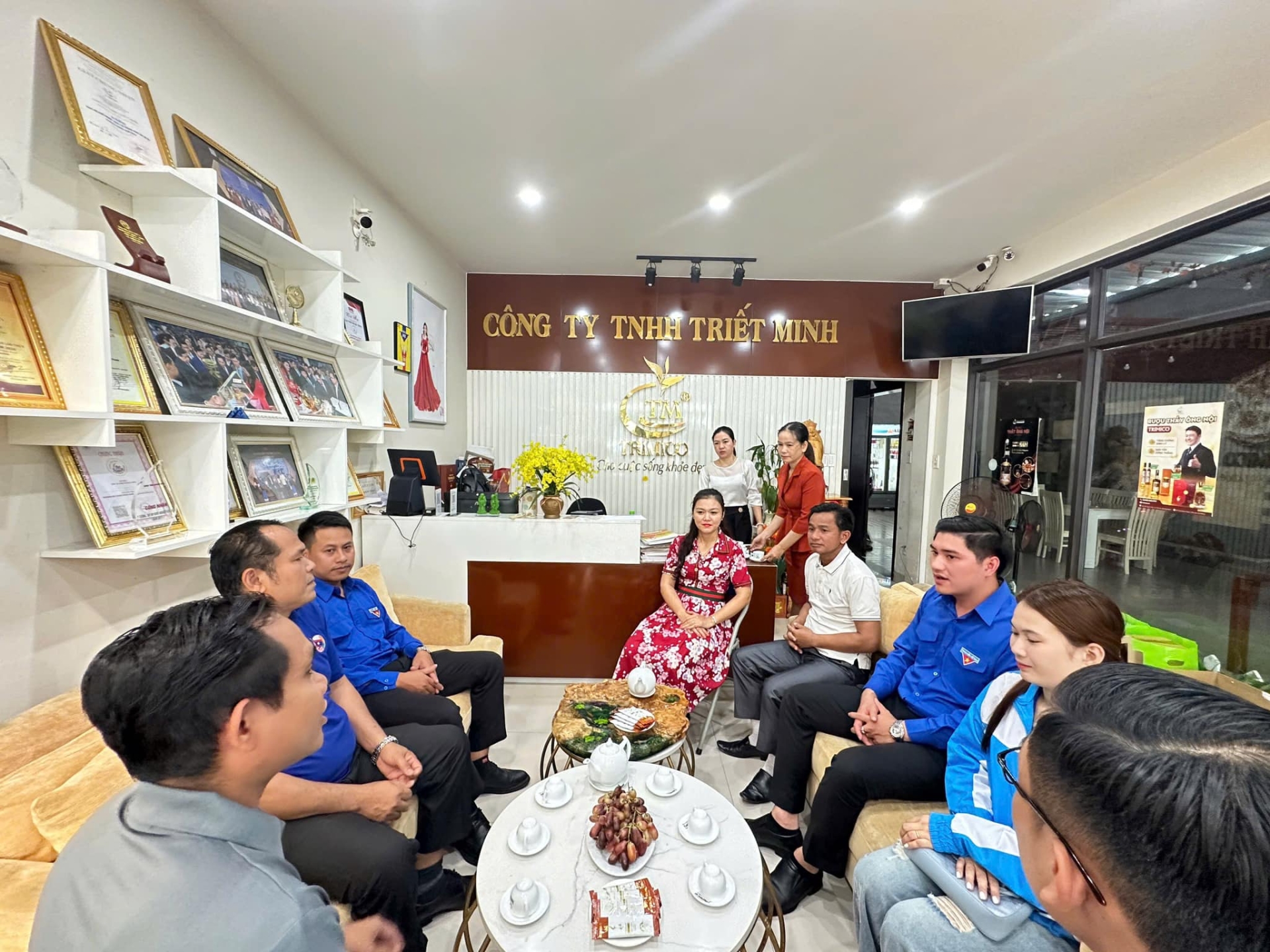 TRIMICO VINH DỰ ĐÓN TIẾP ĐOÀN ĐẠI BIỂU TỈNH ĐOÀN SÊ KÔNG (LÀO)