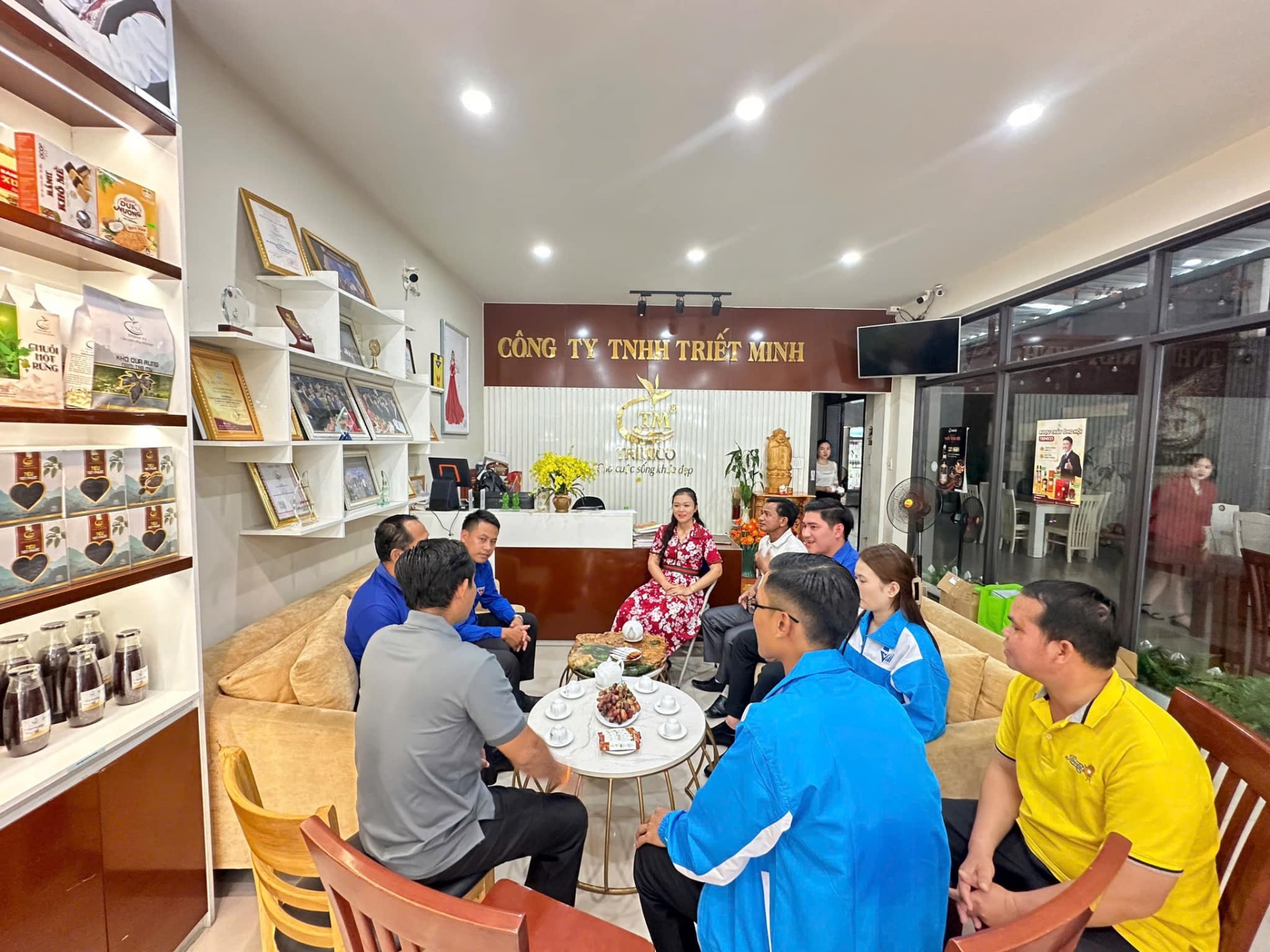 TRIMICO VINH DỰ ĐÓN TIẾP ĐOÀN ĐẠI BIỂU TỈNH ĐOÀN SÊ KÔNG (LÀO)