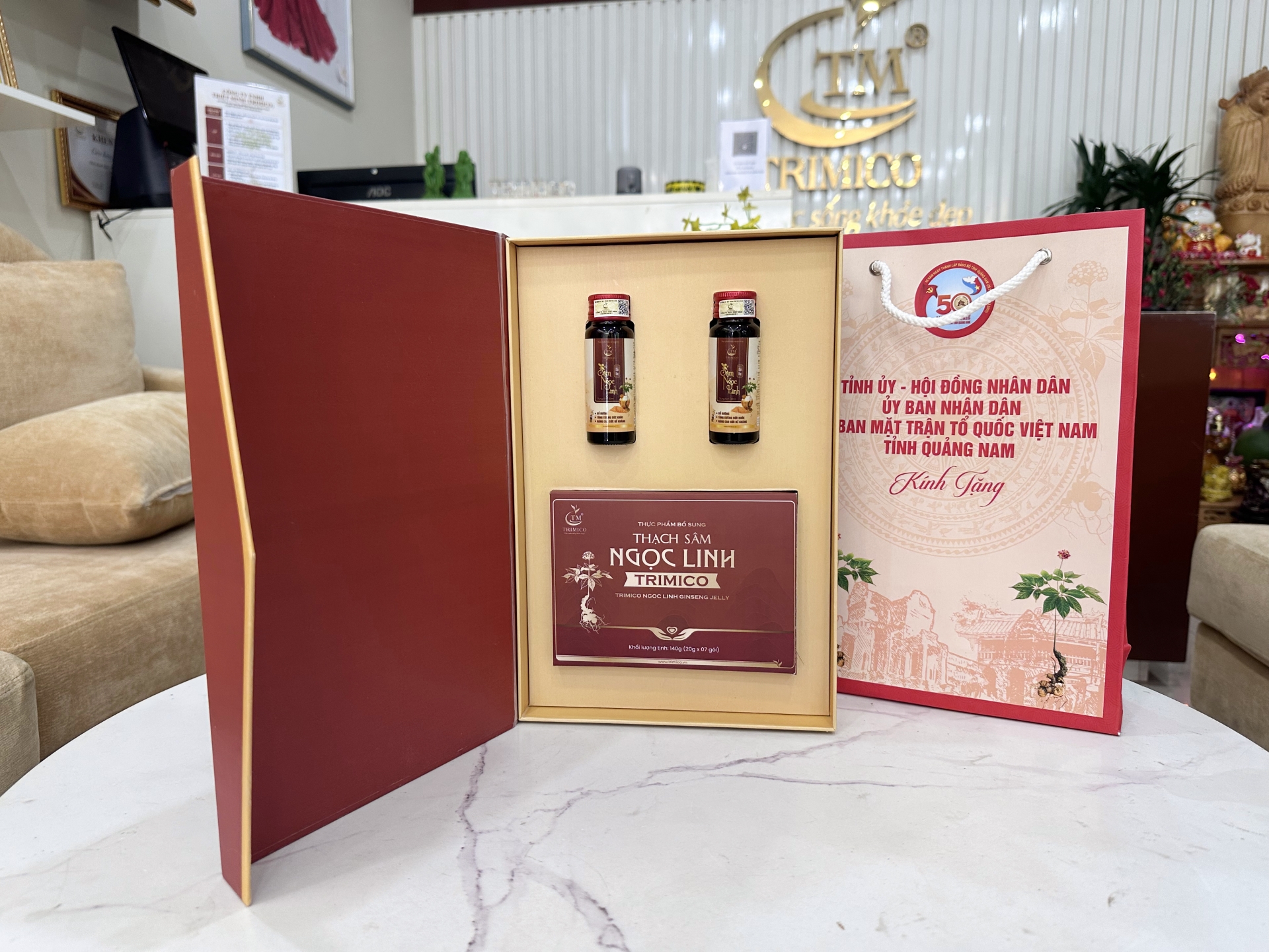 CÔNG TÁC CHUẨN BỊ QUÀ TẶNG CHO SỰ KIỆN KỶ NIỆM TỈNH QUẢNG NAM